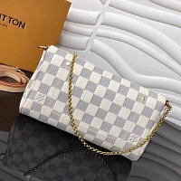 $58.00 USD Louis Vuitton AAA Quality Messenger Bags #435179