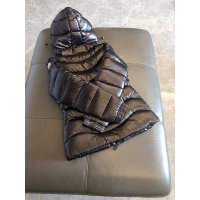 $176.00 USD Moncler Down Feather Coat Long Sleeved For Women #793197
