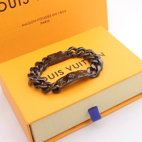 Louis Vuitton LV Bracelet #925566