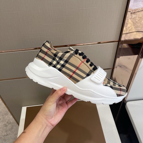 Replica Burberry Casual Shoes For Men #982246 $76.00 USD for Wholesale