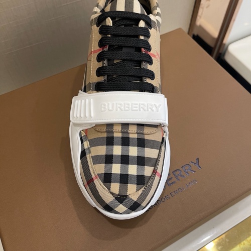 Replica Burberry Casual Shoes For Men #982246 $76.00 USD for Wholesale