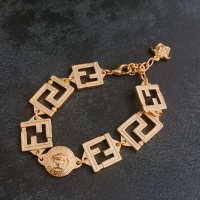 $38.00 USD Versace Bracelet #993373