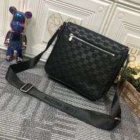 $68.00 USD Louis Vuitton AAA Man Messenger Bags #1028915