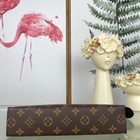 $92.00 USD Louis Vuitton AAA Quality Wallets #1065032