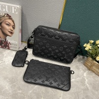 $72.00 USD Louis Vuitton AAA Man Messenger Bags #1094429