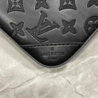 $68.00 USD Louis Vuitton AAA Man Messenger Bags #1139302