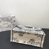 $122.00 USD Christian Dior AAA Quality Tote-Handbags For Women #1158458