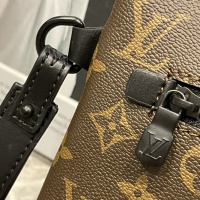 $60.00 USD Louis Vuitton AAA Man Wallets #1159635