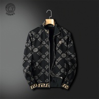 $85.00 USD Versace Tracksuits Long Sleeved For Men #1181647