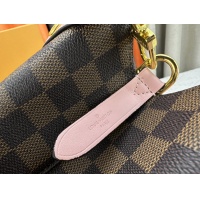 $64.00 USD Louis Vuitton AAA Quality Messenger Bags For Women #1182185