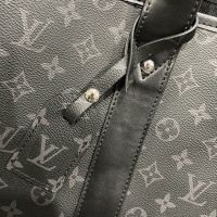 $76.00 USD Louis Vuitton AAA Man Handbags #1211443