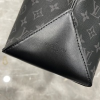 $76.00 USD Louis Vuitton AAA Man Handbags #1211443