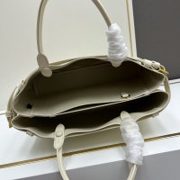 $105.00 USD Prada AAA Quality Handbags For Women #1223108