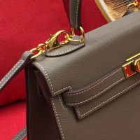 $92.00 USD Hermes AAA Quality Handbags For Women #1225280