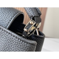 $76.00 USD Louis Vuitton AAA Quality Messenger Bags For Women #1233179