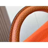 $80.00 USD Louis Vuitton AAA Quality Messenger Bags For Women #1233190