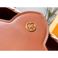 $128.00 USD Louis Vuitton AAA Quality Messenger Bags For Women #1238574