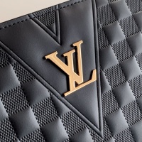 $92.00 USD Louis Vuitton AAA Man Wallets #1249281