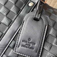 $105.00 USD Louis Vuitton Travel Bags #1249944