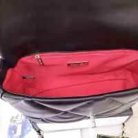 $88.00 USD Chanel AAA Quality Messenger Bags For Women #1252516