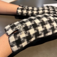 $34.00 USD Christian Dior Gloves #1260833