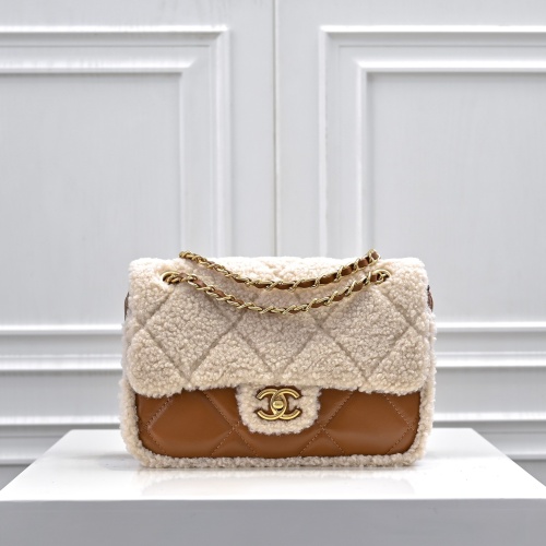 Chanel AAA Quality Messenger Bags #1270167