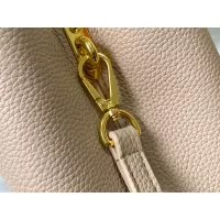 $88.00 USD Louis Vuitton AAA Quality Messenger Bags For Women #1270554
