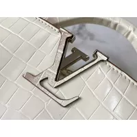 $96.00 USD Louis Vuitton AAA Quality Messenger Bags For Women #1270558