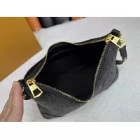 $64.00 USD Louis Vuitton AAA Quality Messenger Bags For Women #1270585