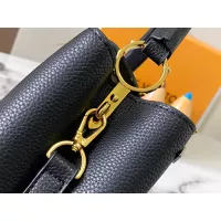 $92.00 USD Louis Vuitton AAA Quality Messenger Bags For Women #1270648