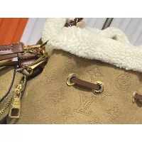 $76.00 USD Louis Vuitton AAA Quality Messenger Bags For Women #1275234