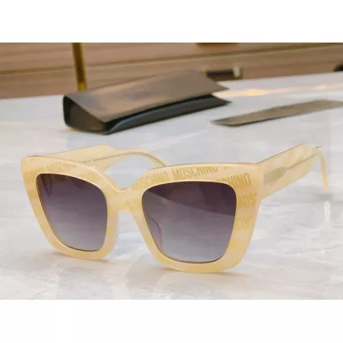 Moschino AAA Quality Sunglasses #1283501