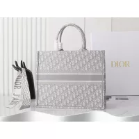 $135.00 USD Christian Dior AAA Quality Tote-Handbags For Women #1297371
