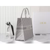 $135.00 USD Christian Dior AAA Quality Tote-Handbags For Women #1297371