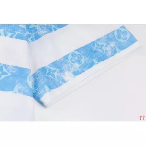 Replica Louis Vuitton LV T-Shirts Short Sleeved For Unisex #1308786 $45.00 USD for Wholesale