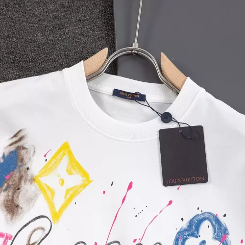 Replica Louis Vuitton LV T-Shirts Short Sleeved For Unisex #1309149 $45.00 USD for Wholesale