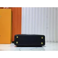 $85.00 USD Louis Vuitton AAA Quality Messenger Bags For Women #1298554