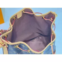 $72.00 USD Louis Vuitton AAA Quality Messenger Bags For Women #1298557
