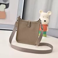 $80.00 USD Hermes AAA Quality Messenger Bags For Women #1299262