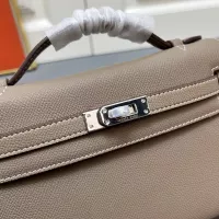 $102.00 USD Hermes AAA Quality Messenger Bags For Women #1299547