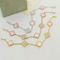 $32.00 USD Van Cleef & Arpels Bracelets For Women #1301539