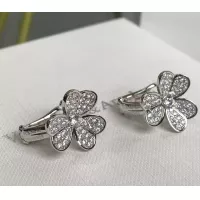$52.00 USD Van Cleef & Arpels Earrings For Women #1302527