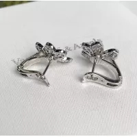 $52.00 USD Van Cleef & Arpels Earrings For Women #1302527