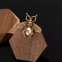 $29.00 USD Gucci Brooches For Women #1302747