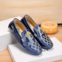 $72.00 USD Versace Leather Shoes For Men #1303838
