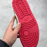 $80.00 USD Air Jordan-1-Low For Women #1304895