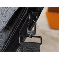 $68.00 USD Louis Vuitton AAA Man Messenger Bags #1305030