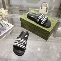 $80.00 USD Burberry Slippers For Men #1305402