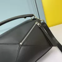 $128.00 USD LOEWE AAA Quality Messenger Bags For Women #1306166
