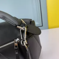 $128.00 USD LOEWE AAA Quality Messenger Bags For Women #1306166